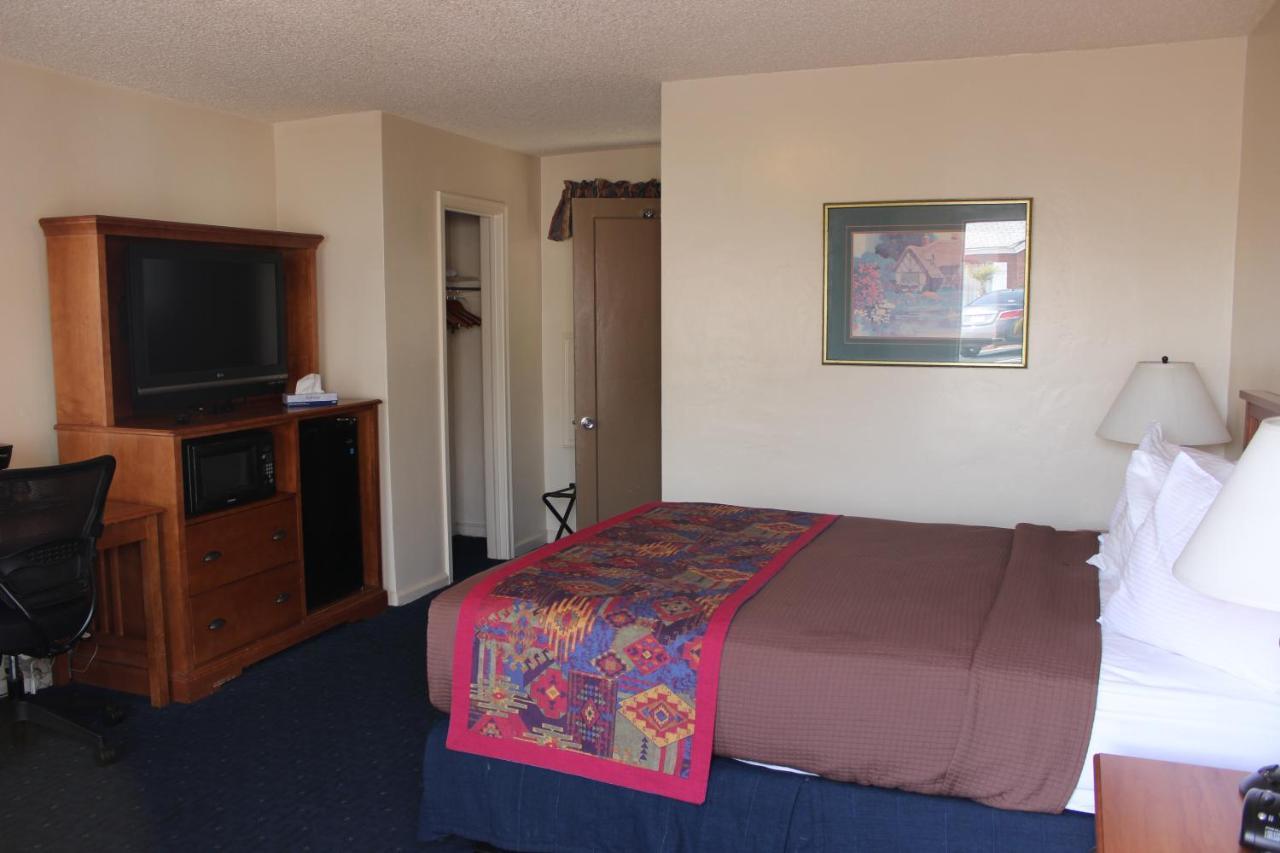 Dixie Palm Motel セントジョージ エクステリア 写真